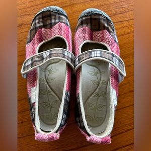 KEEN Womens Size 8 Super Cute Shoes